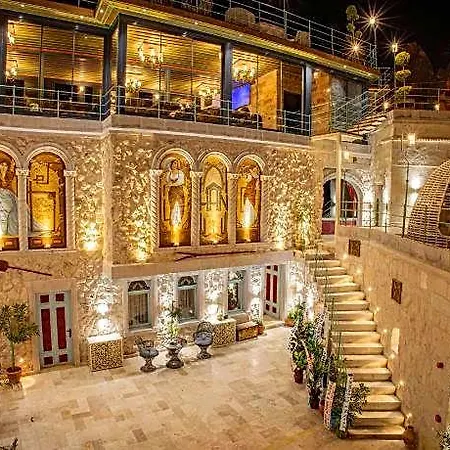 Cave 5* Γκόρεμε